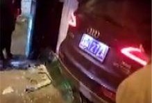 小伙爆料踩狗屎视频,小伙直播踩狗屎事件引发网友热议