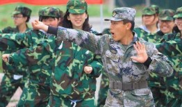 爆料军训教官犯法吗视频,视频曝光引发社会关注