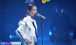 谭维维爆料害怕狗的视频,勇敢歌手也怕狗